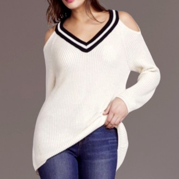 JACK by BB DAKOTA Cold Shoulder Sweater ~ NWT - Picture 1 of 9
